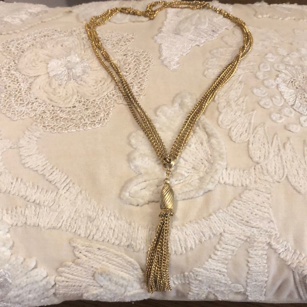 Beautiful tassel necklace